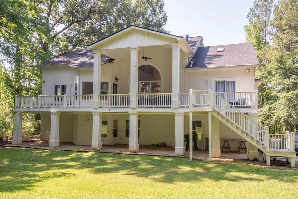 115 Hazelridge Lane Sharpsburg, GA 30277