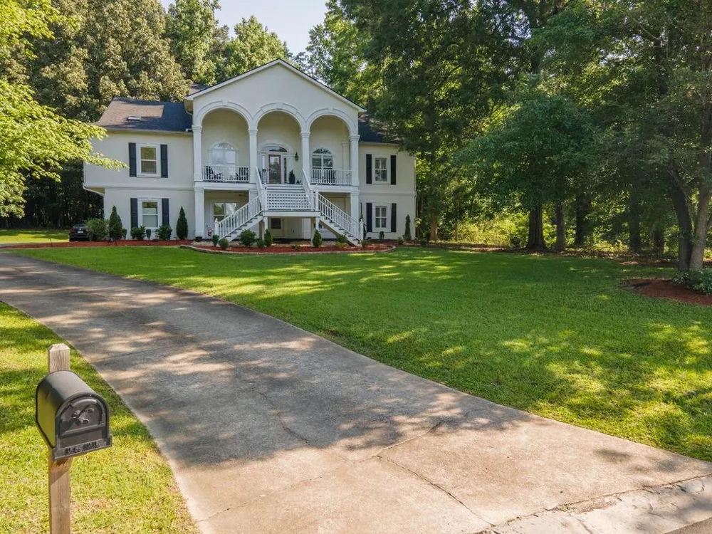 115 Hazelridge Lane Sharpsburg, GA 30277