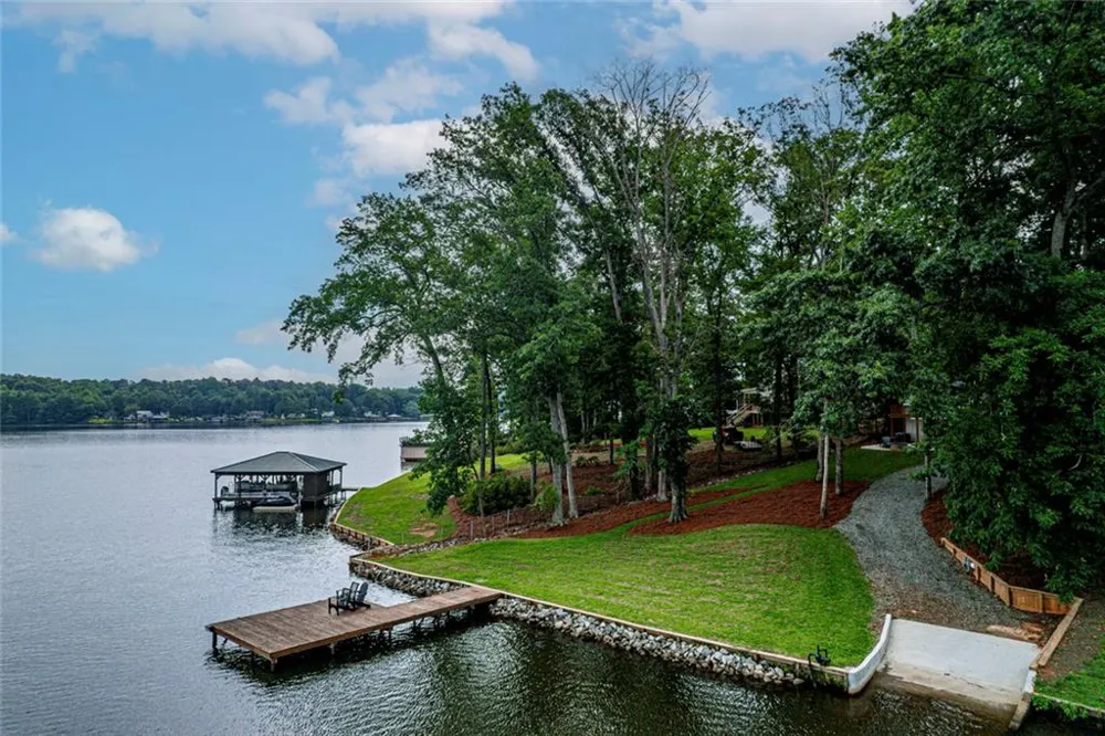 233 Lakeshore Drive Eatonton, GA 31024
