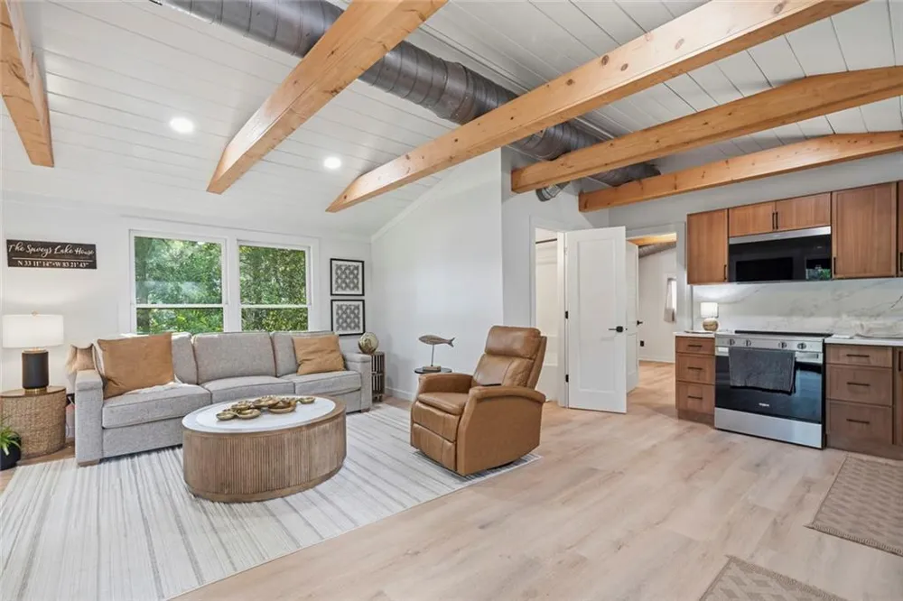 233 Lakeshore Drive Eatonton, GA 31024