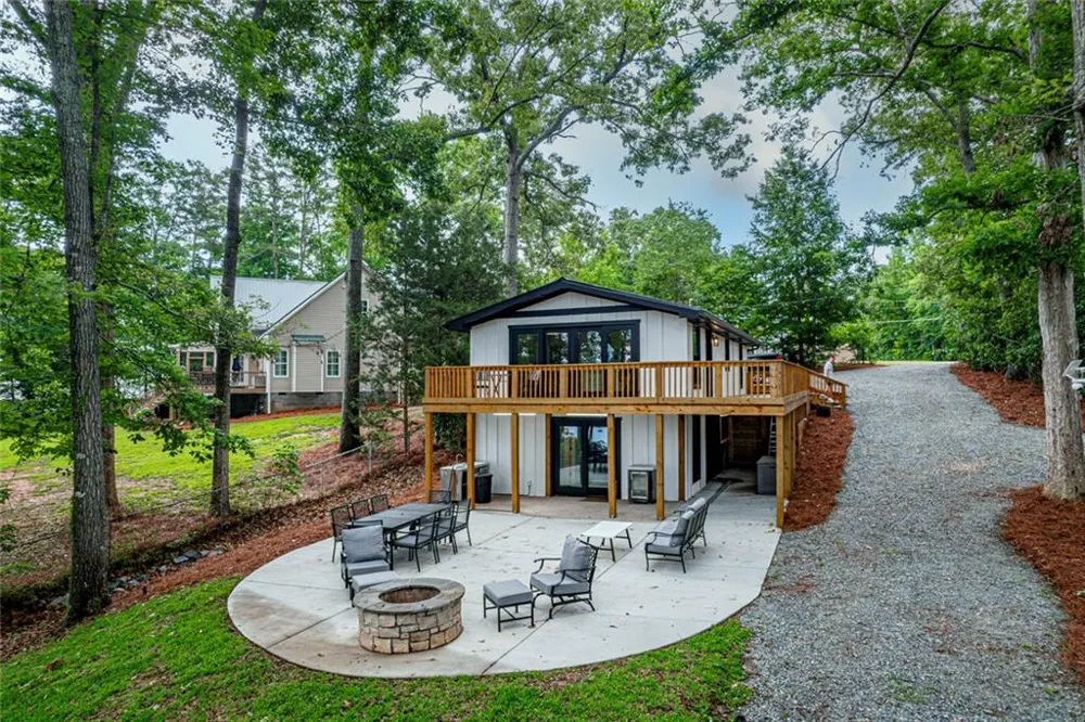 233 Lakeshore Drive Eatonton, GA 31024