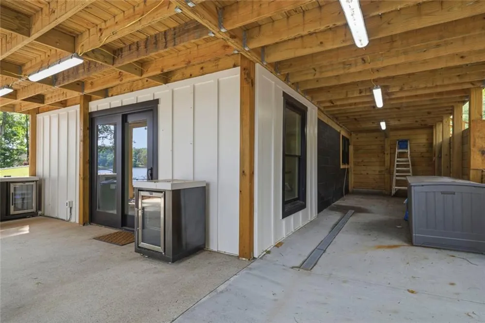 233 Lakeshore Drive Eatonton, GA 31024