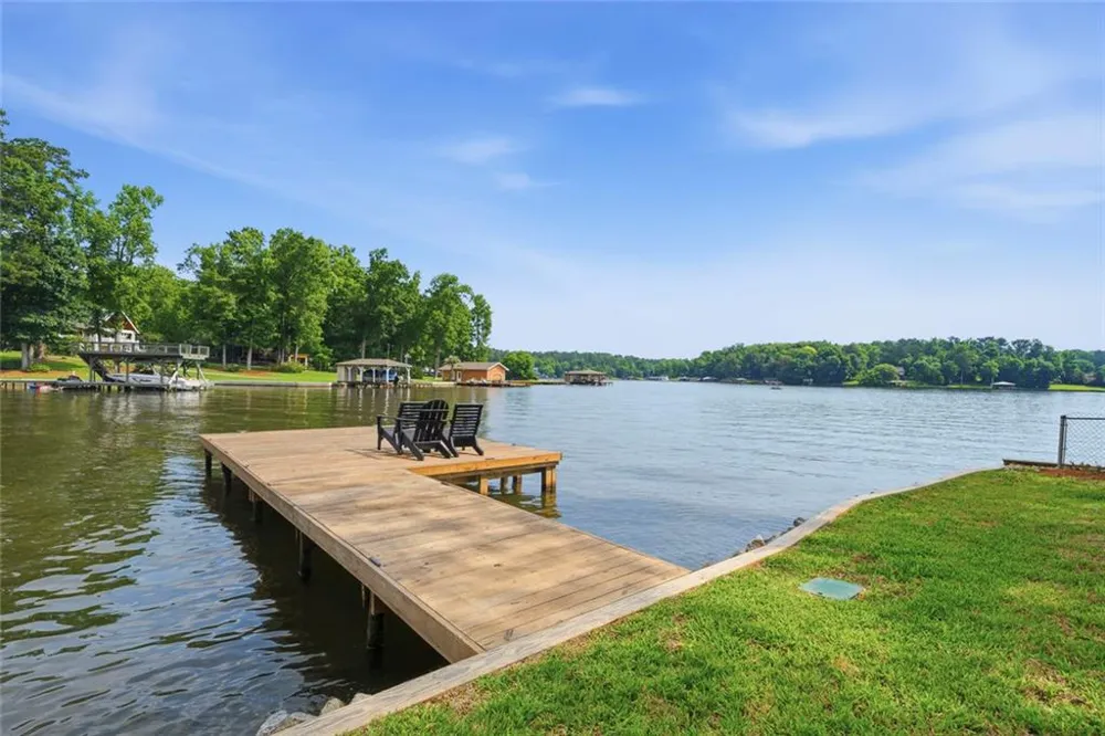 233 Lakeshore Drive Eatonton, GA 31024