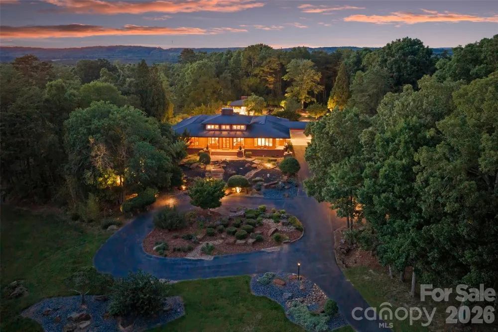 172 & 186 Tuckertown Road New London, NC 28127