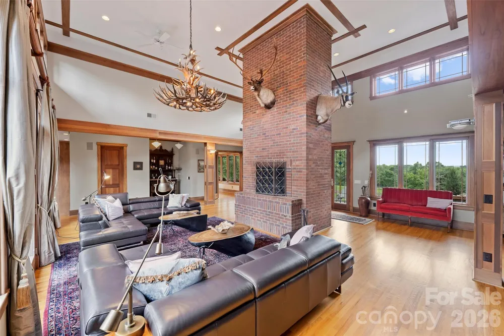 172 & 186 Tuckertown Road New London, NC 28127