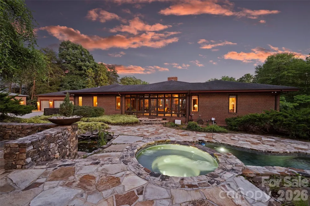 172 & 186 Tuckertown Road New London, NC 28127