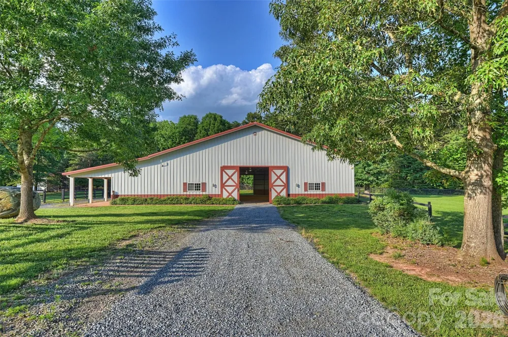 172 & 186 Tuckertown Road New London, NC 28127