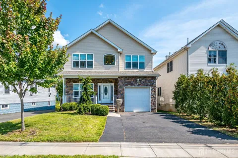 54 Hillcrest Avenue