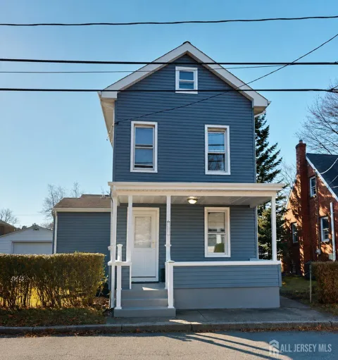 153 Knapp Avenue