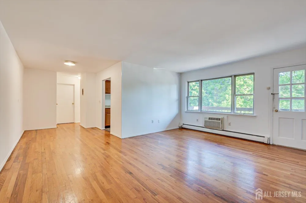 55 Gill Lane #28 Iselin, NJ 08830
