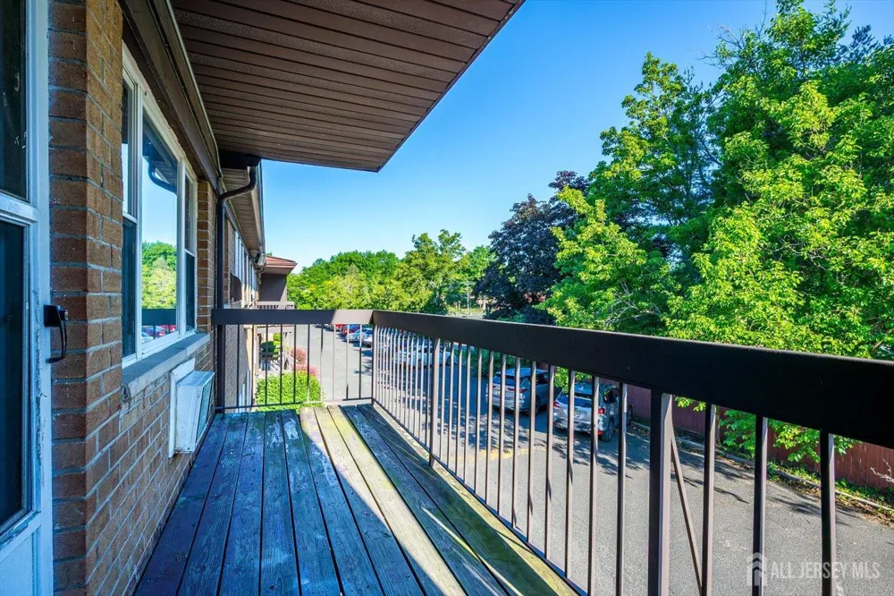 55 Gill Lane #28 Iselin, NJ 08830