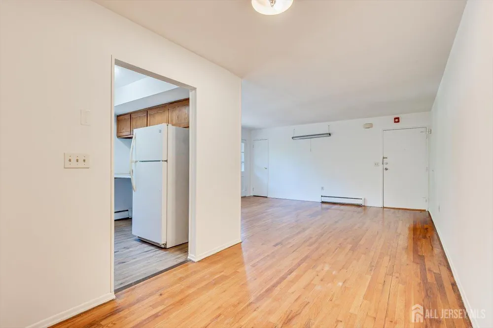 55 Gill Lane #28 Iselin, NJ 08830