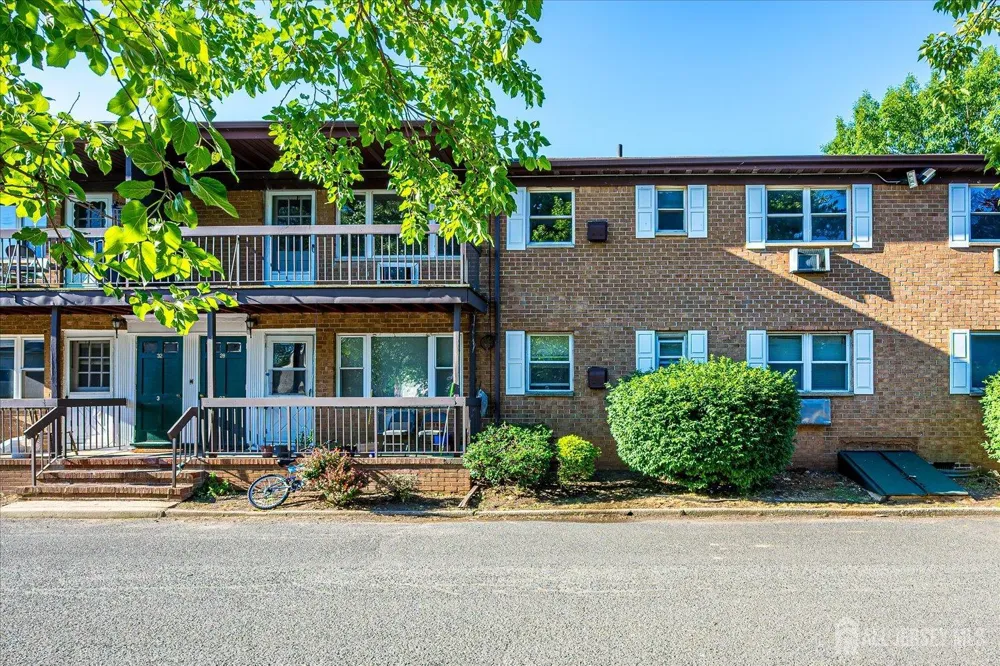 55 Gill Lane #28 Iselin, NJ 08830