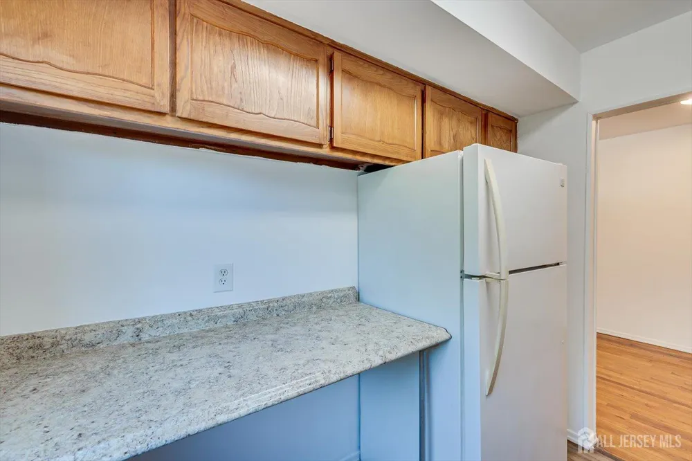 55 Gill Lane #28 Iselin, NJ 08830