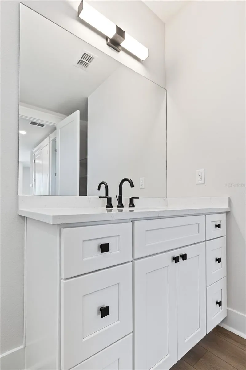 17 29TH STREET #Lot 8 St Petersburg, FL 33713