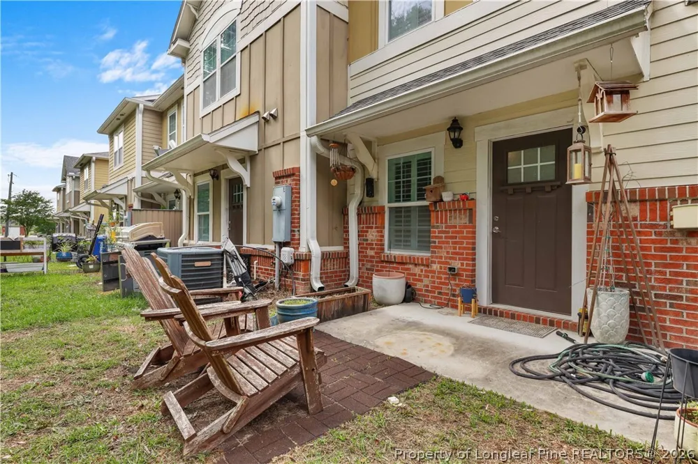 40 Hunter's Run Avenue Pembroke, NC 28372