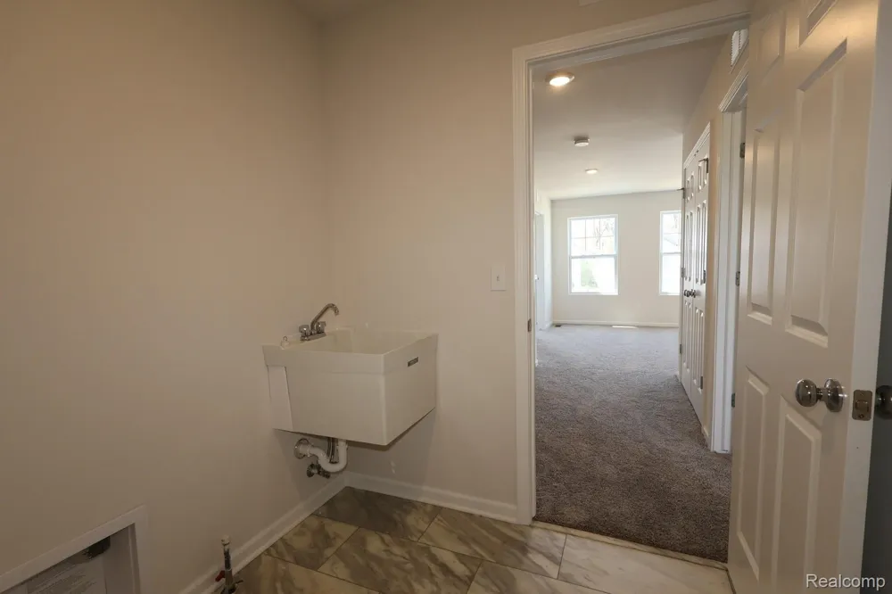 412 Hidden River W W Holly Township, MI 48442