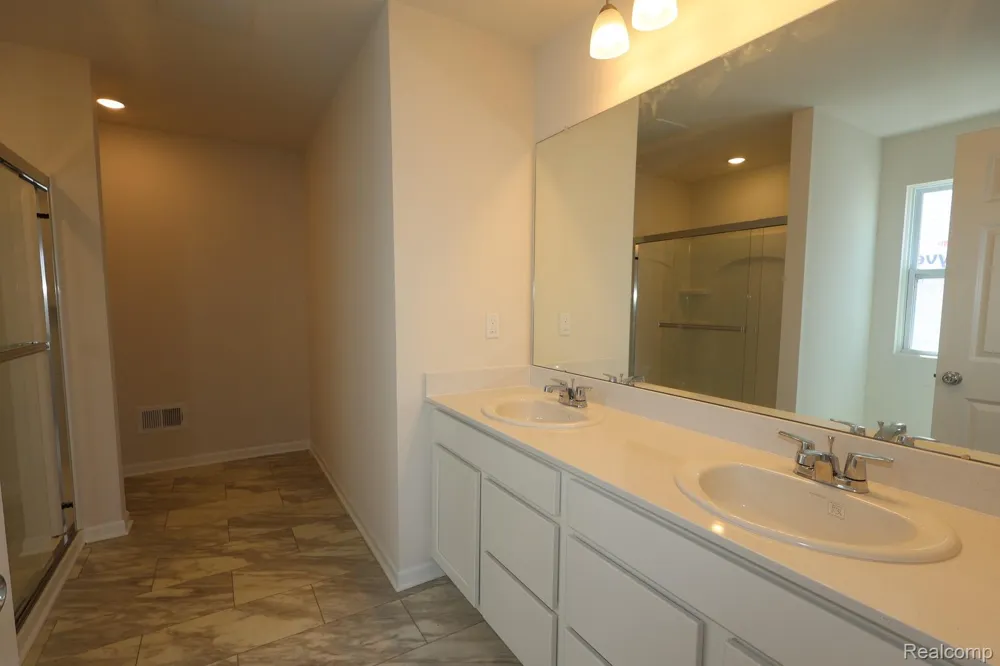 412 Hidden River W W Holly Township, MI 48442