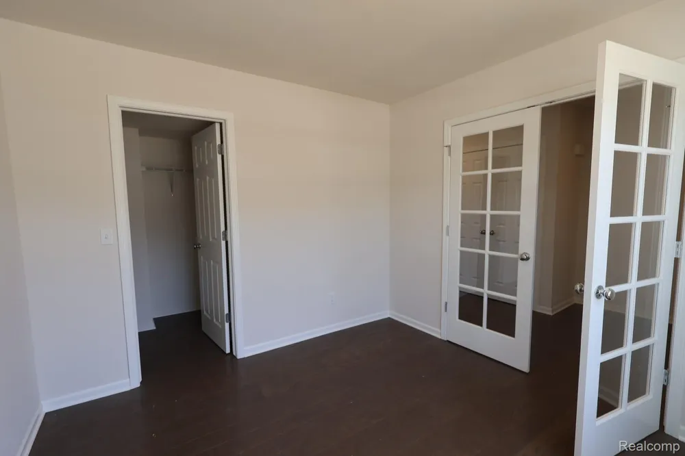 412 Hidden River W W Holly Township, MI 48442