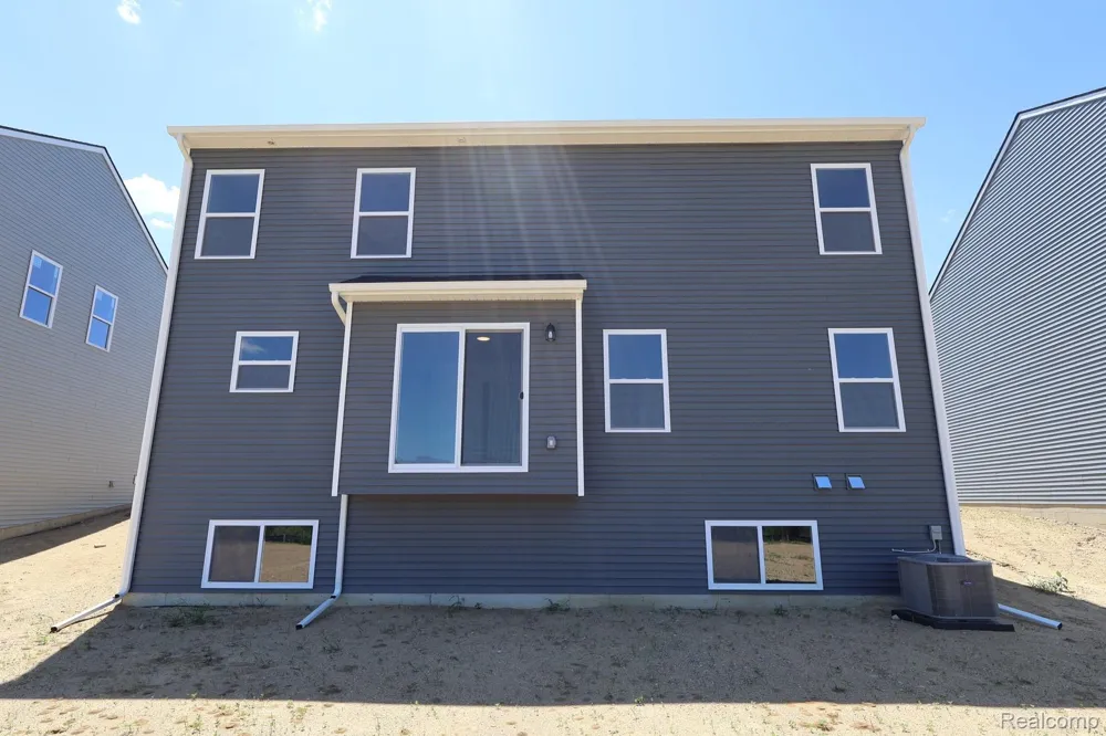 412 Hidden River W W Holly Township, MI 48442