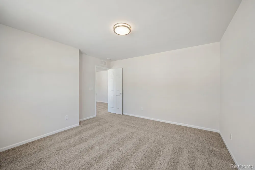 412 Hidden River W W Holly Township, MI 48442