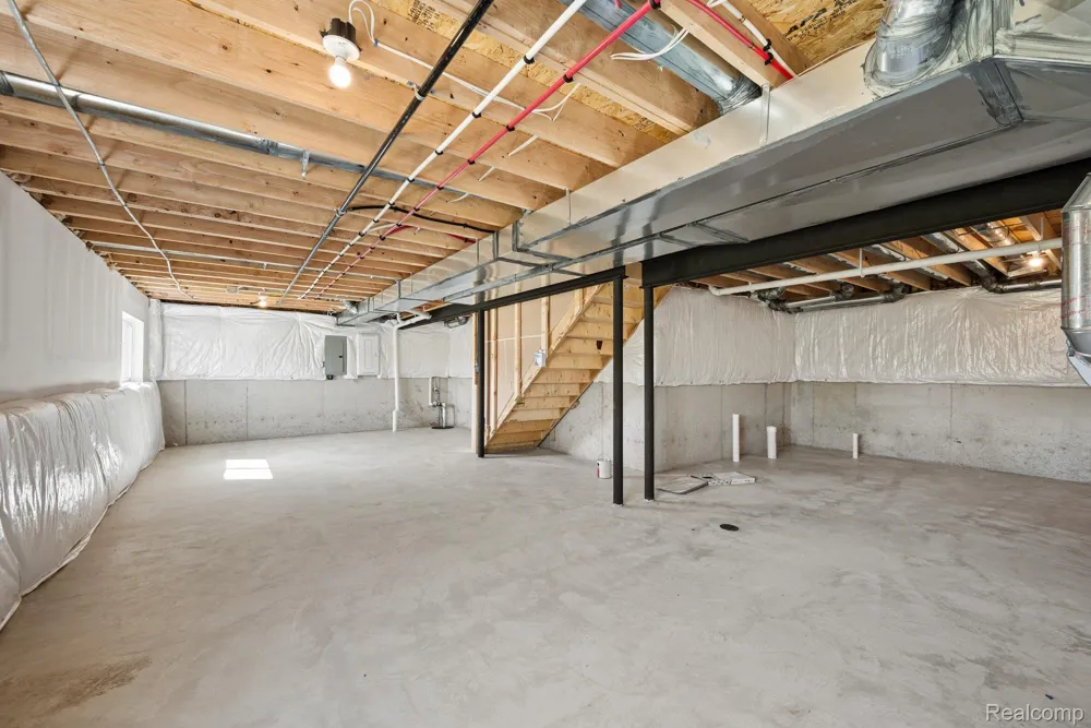 412 Hidden River W W Holly Township, MI 48442