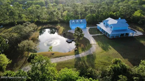 2205 Arnold Lane