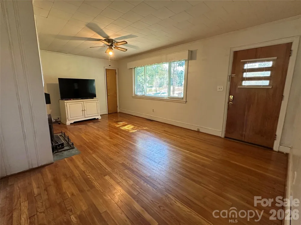 2939 Links Drive Granite Falls, NC 28630