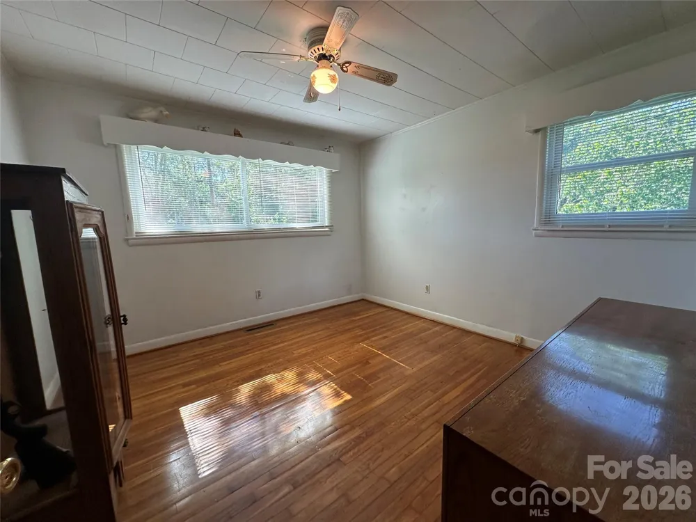 2939 Links Drive Granite Falls, NC 28630