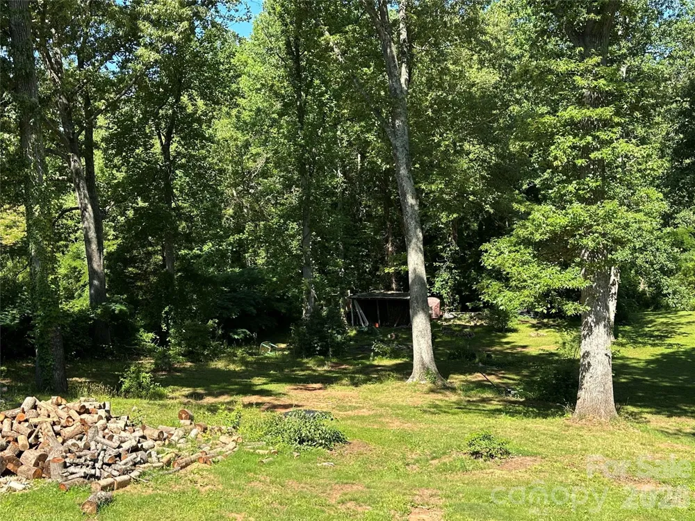 2939 Links Drive Granite Falls, NC 28630