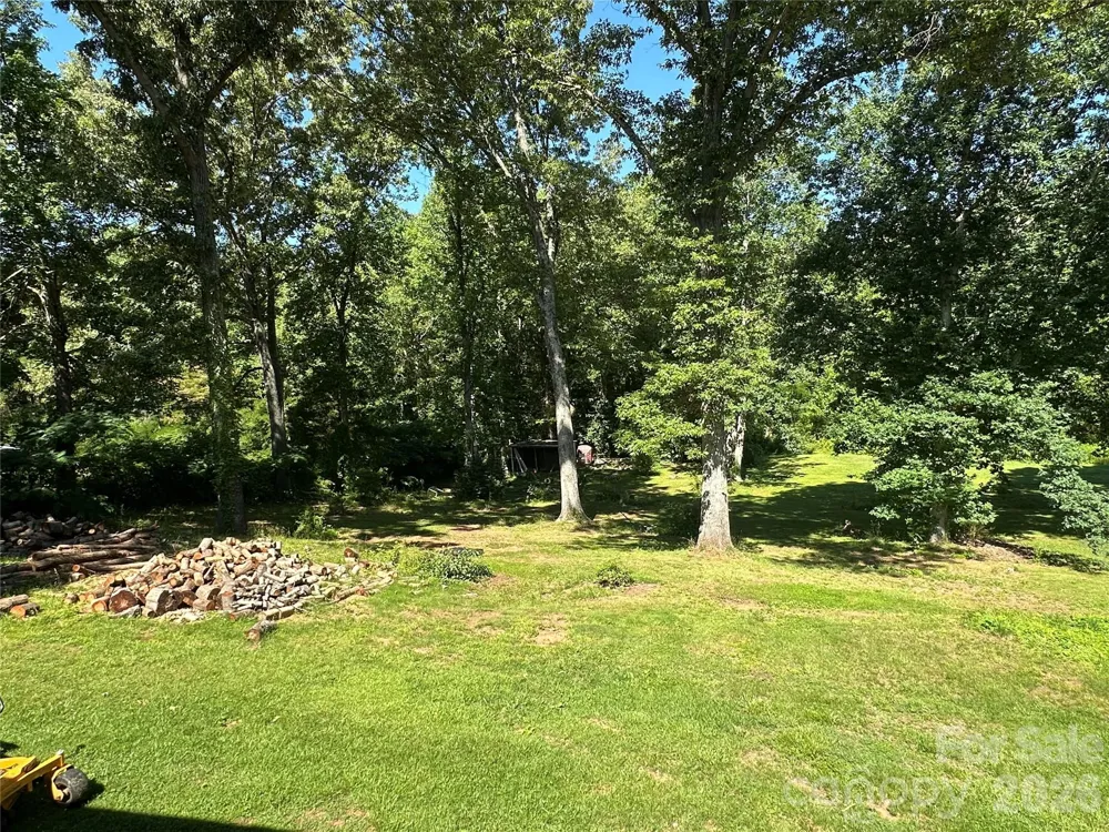 2939 Links Drive Granite Falls, NC 28630