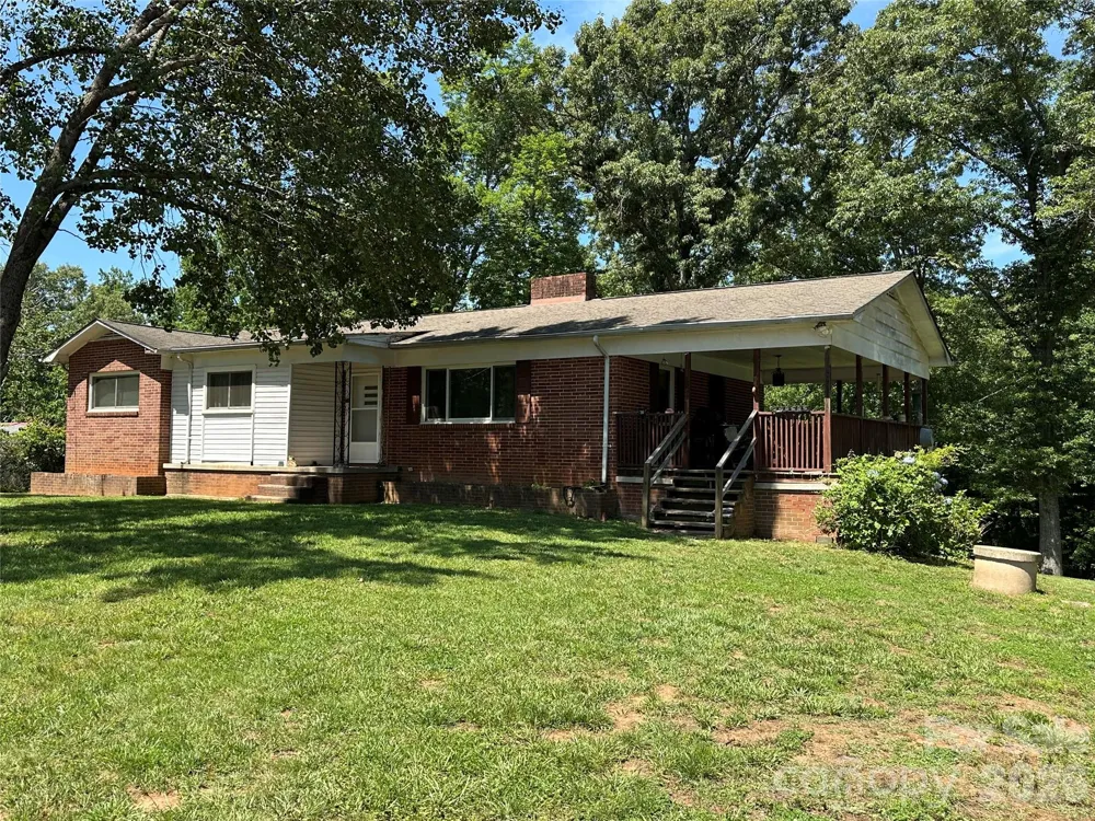 2939 Links Drive Granite Falls, NC 28630