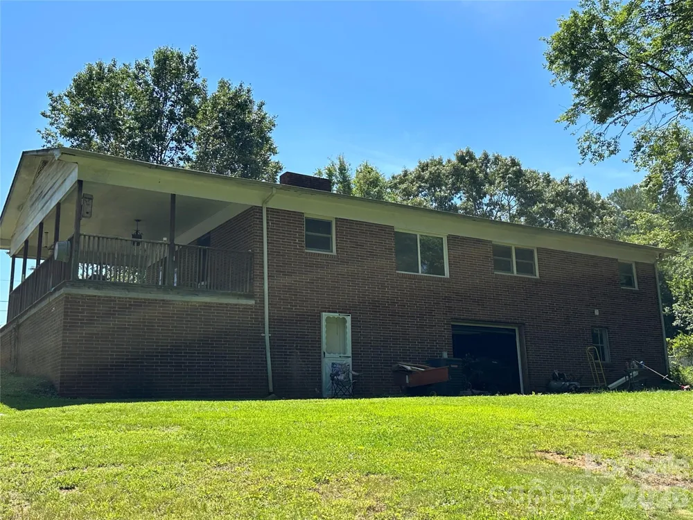 2939 Links Drive Granite Falls, NC 28630