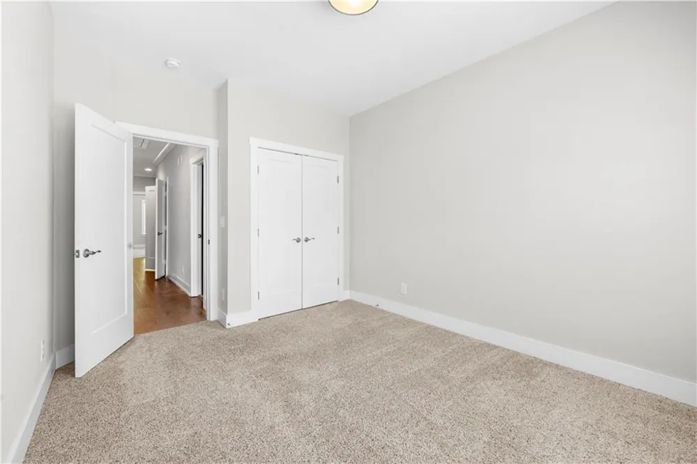 154 Bellehaven Drive Woodstock, GA 30188