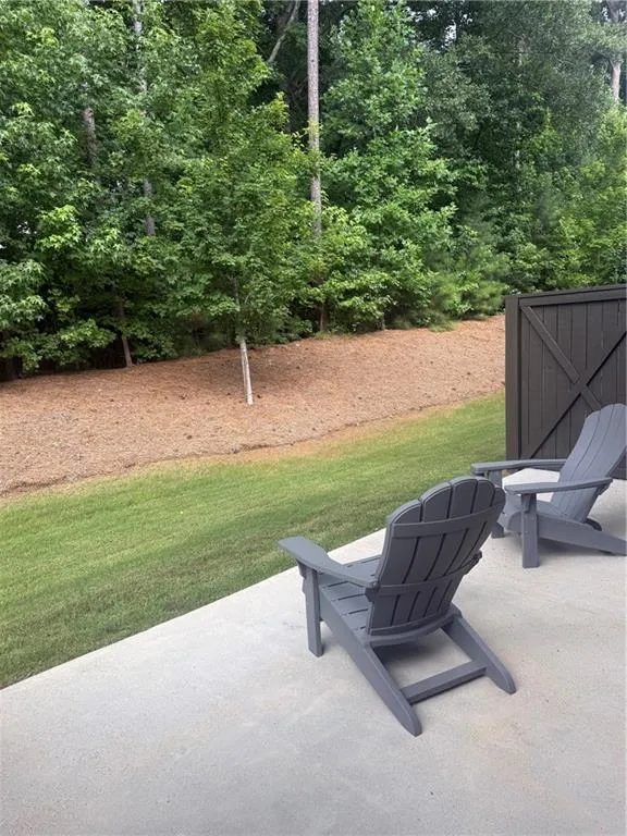 154 Bellehaven Drive Woodstock, GA 30188