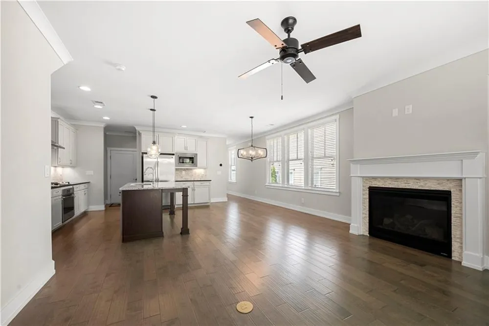 154 Bellehaven Drive Woodstock, GA 30188