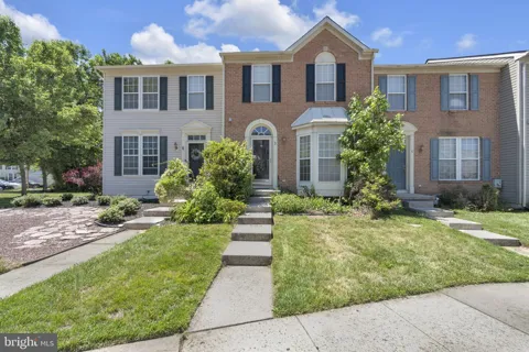 3 SADDLE LANE