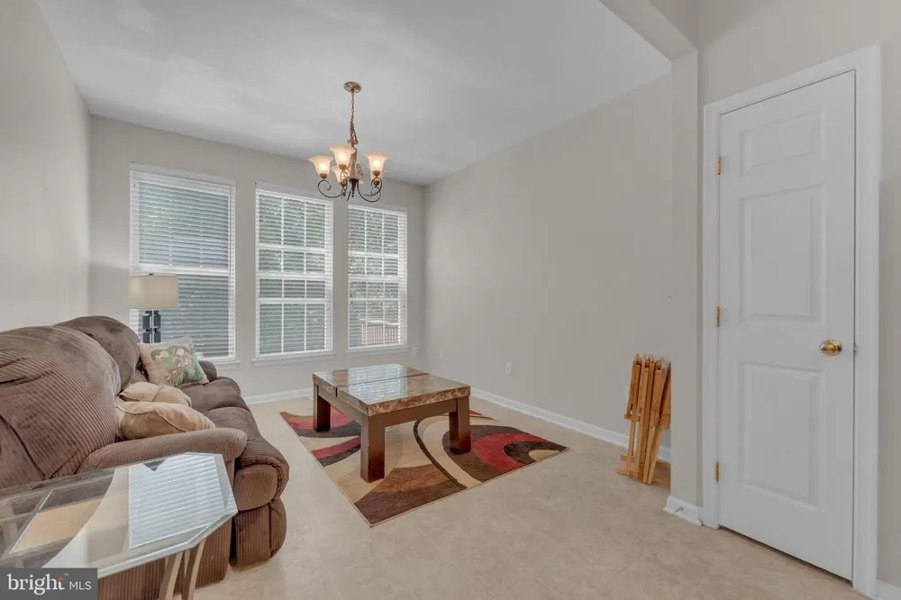 3 SADDLE LANE Sicklerville, NJ 08081