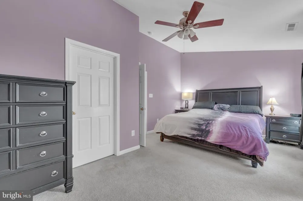 3 SADDLE LANE Sicklerville, NJ 08081
