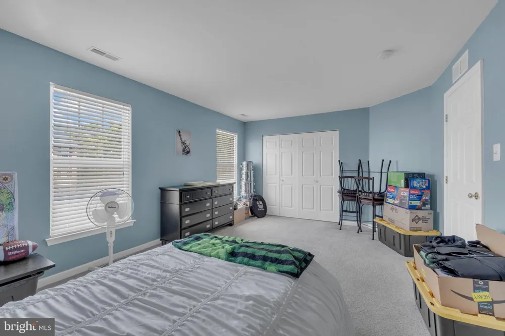 3 SADDLE LANE Sicklerville, NJ 08081