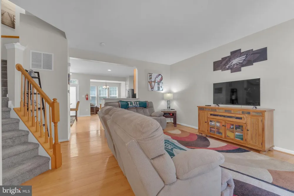 3 SADDLE LANE Sicklerville, NJ 08081