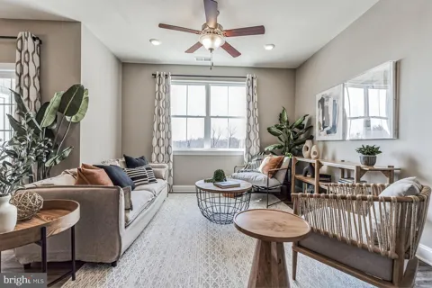 404 BOLD RULER COURT #204