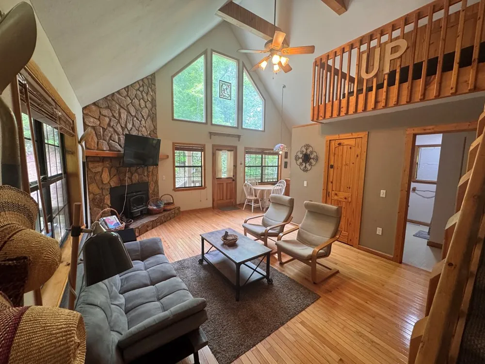 256 High Top Lane Andrews, NC 28901