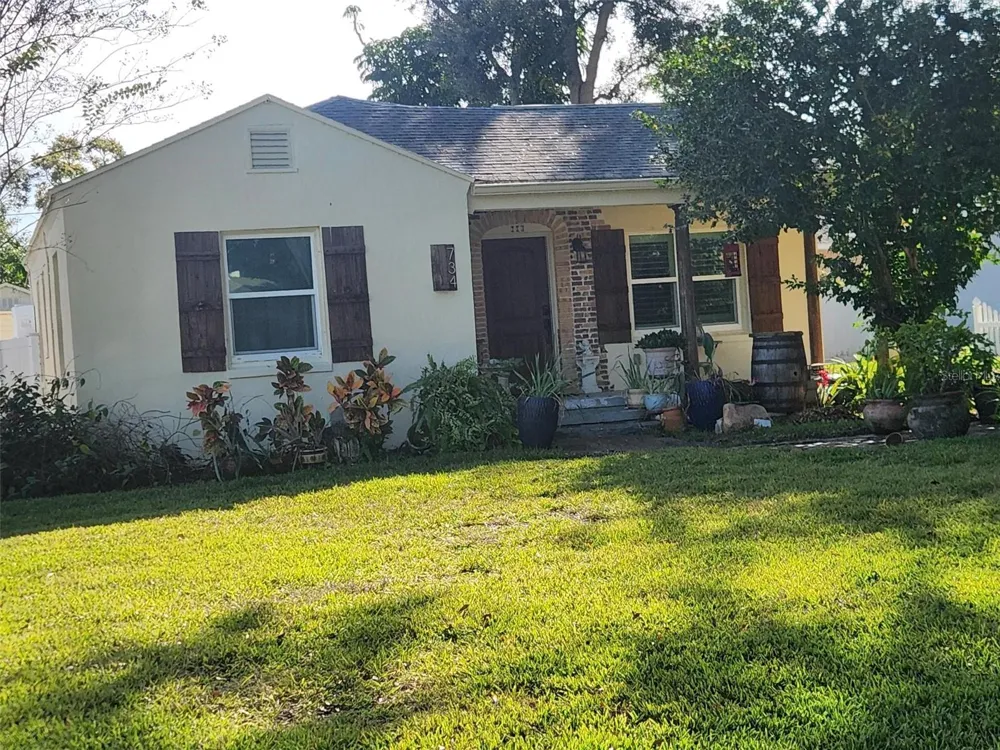 734 37TH AVENUE St Petersburg, FL 33704