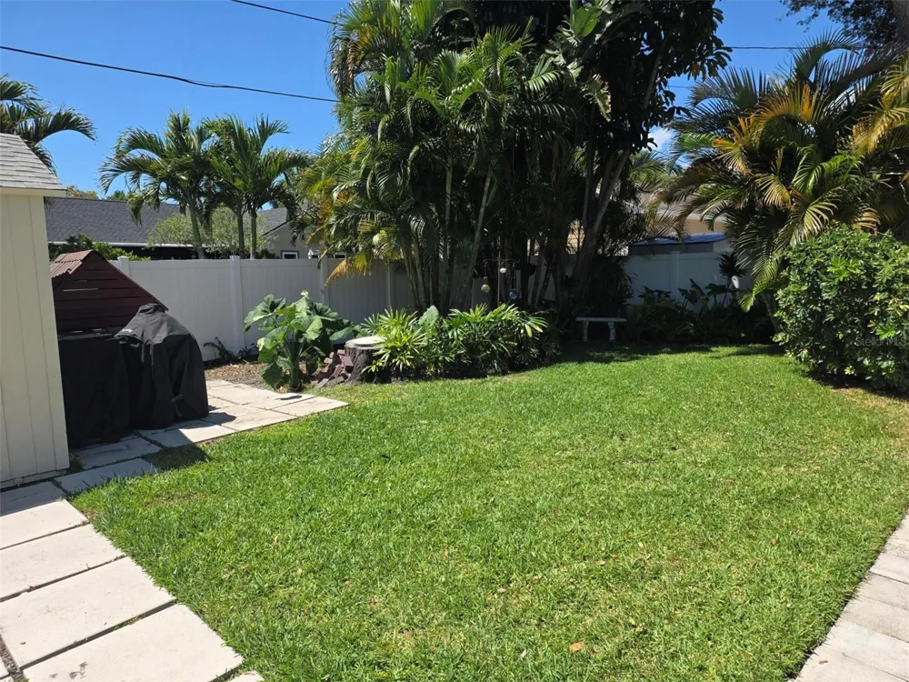 734 37TH AVENUE St Petersburg, FL 33704
