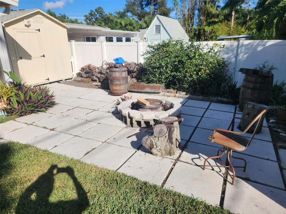 734 37TH AVENUE St Petersburg, FL 33704
