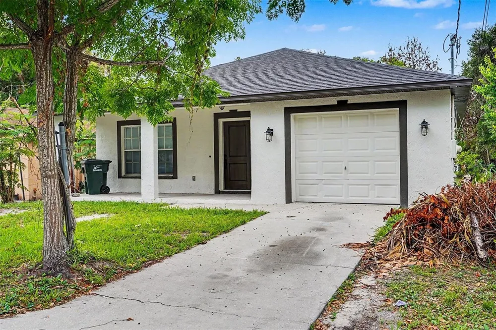 1128 NEVILLE AVENUE Lakeland, FL 33805