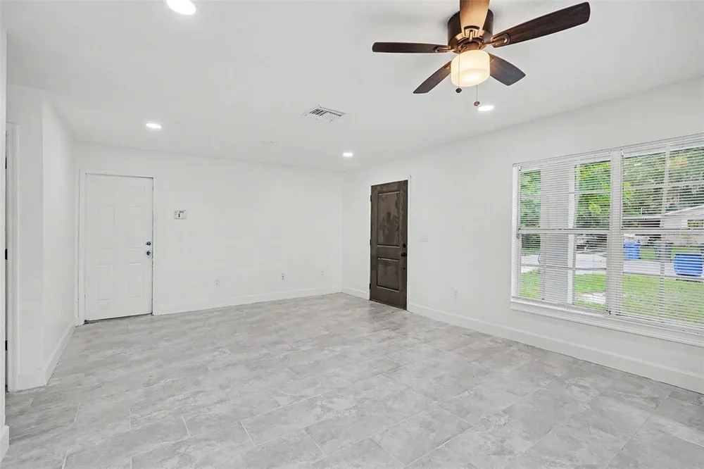 1128 NEVILLE AVENUE Lakeland, FL 33805