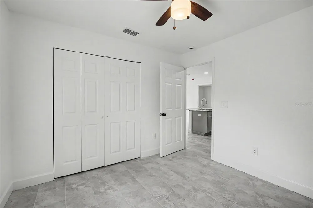 1128 NEVILLE AVENUE Lakeland, FL 33805