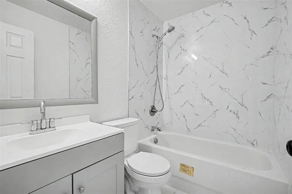 1128 NEVILLE AVENUE Lakeland, FL 33805